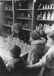 Грудцына Любовь Владимировна в своей мастерской за работой