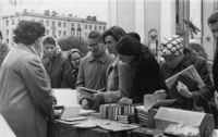 Книжная ярмарка на Театральной площади в честь 600-летия г. Кирова