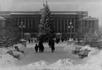 Театральная площадь в новогодние праздники