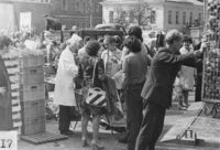 Ярмарка на площади перед Кировской областной филармонией. 1970-е годы